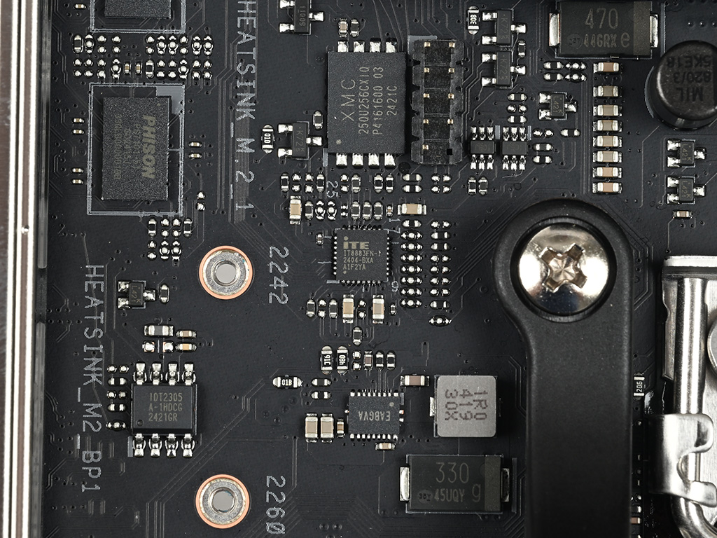 rog_strix_x870f_gaming_wifi_070