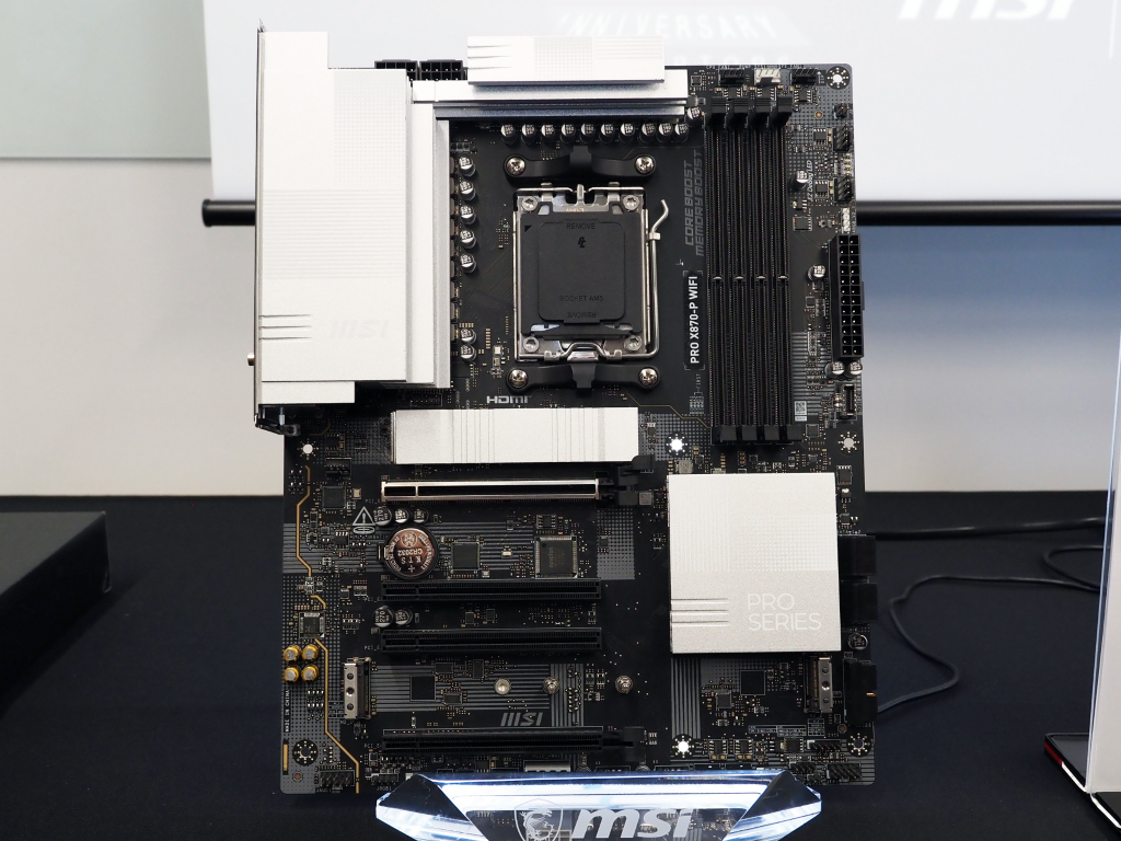 MSI_X870_35
