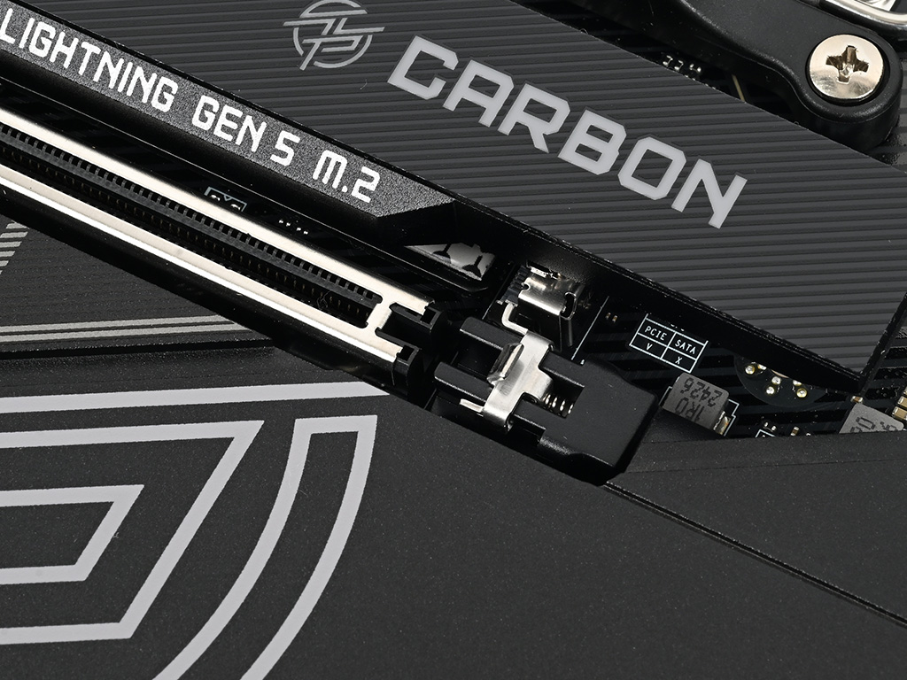 mag_x870e_carbon_wifi_37