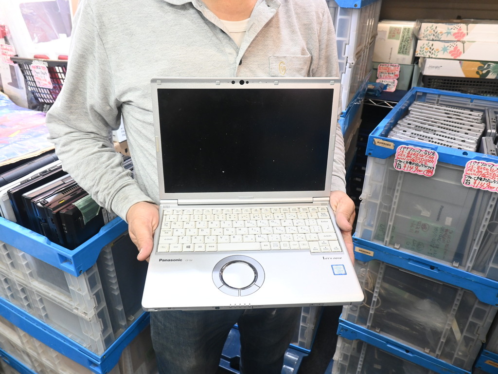 【コレオシ】第8世代i5搭載の光学ドライブ付きレッツノート(動確済みJUNK)がなんと1.5万円