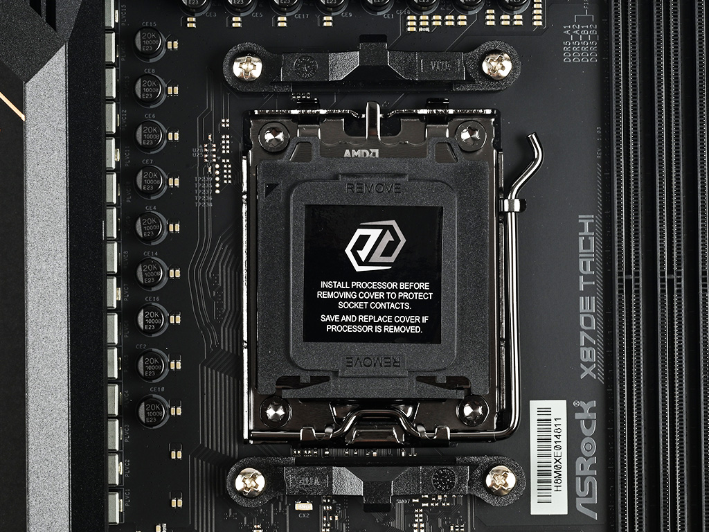 x870e_taichi_10