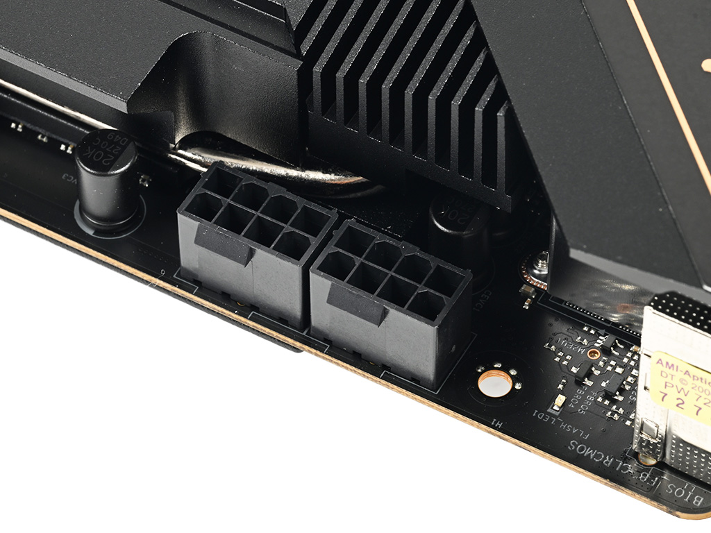 x870e_taichi_12