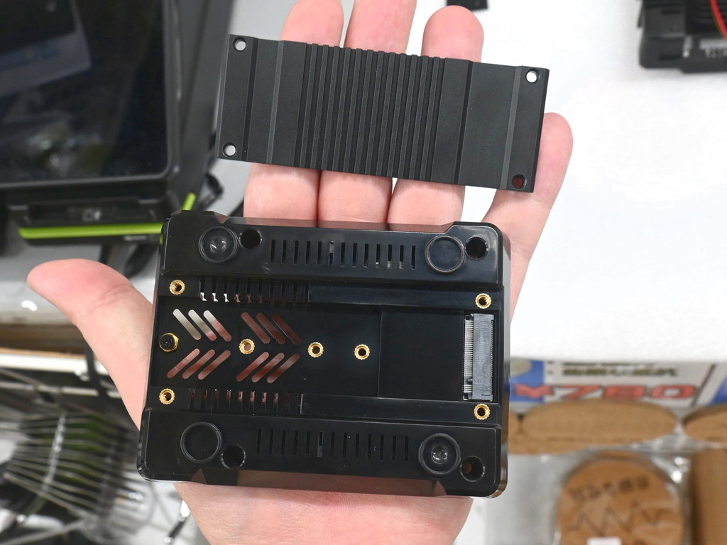 Argon_NEO5_NVMe_05