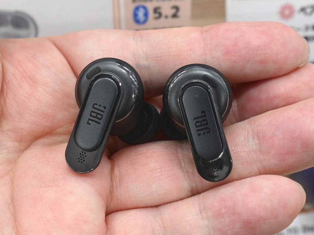 JBL_Tour_Pro3_06