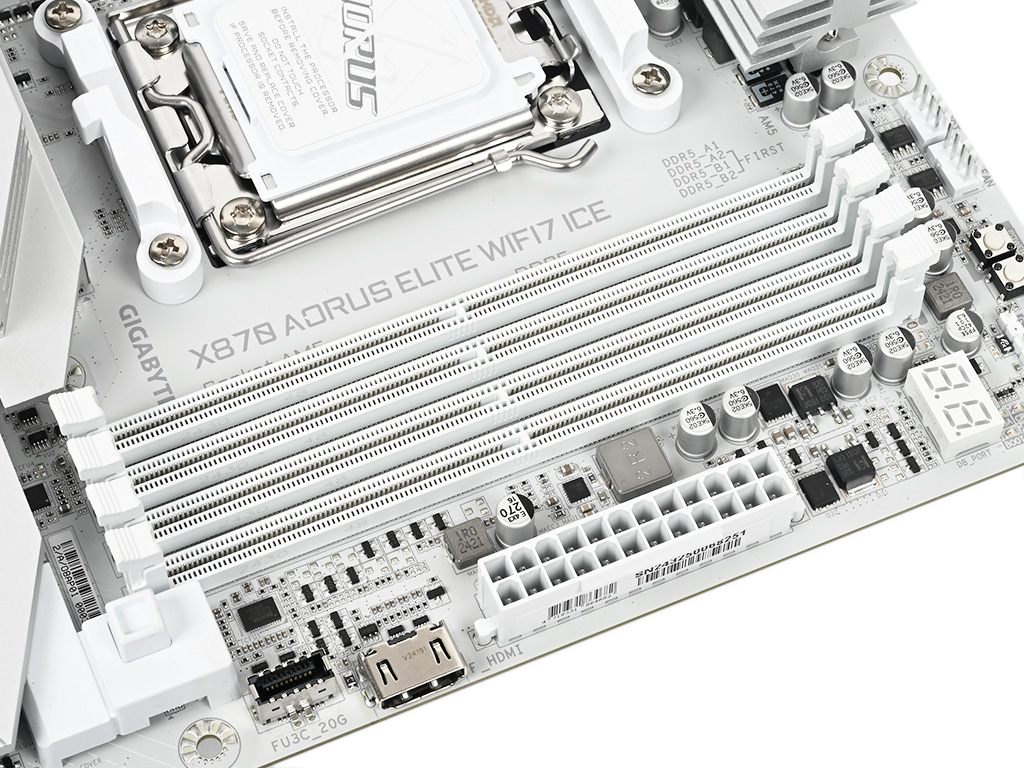 x870_aorus_elite_wifi7_ice_18