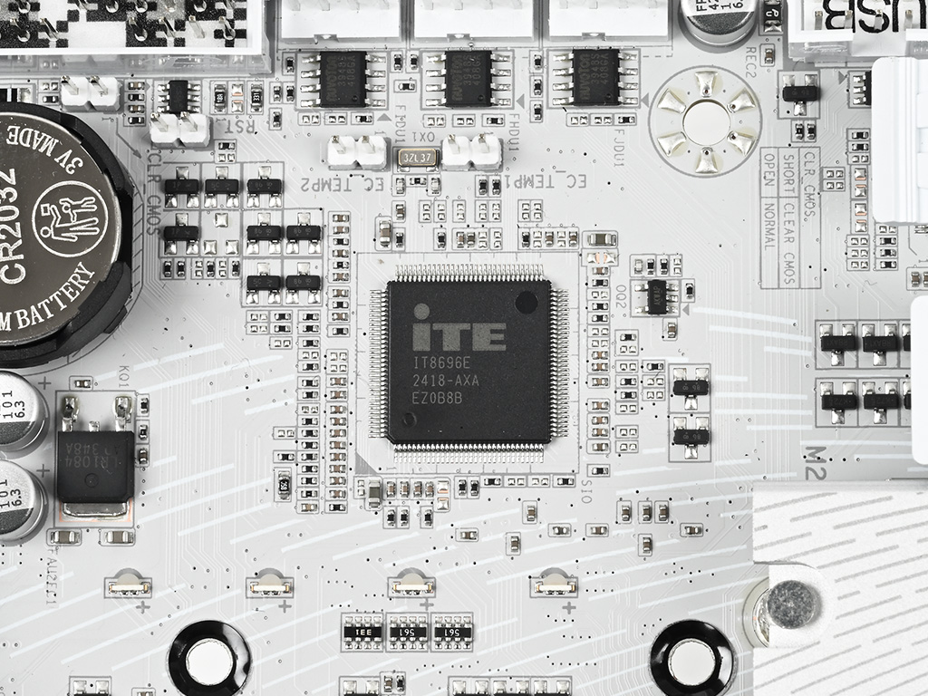 x870_aorus_elite_wifi7_ice_35