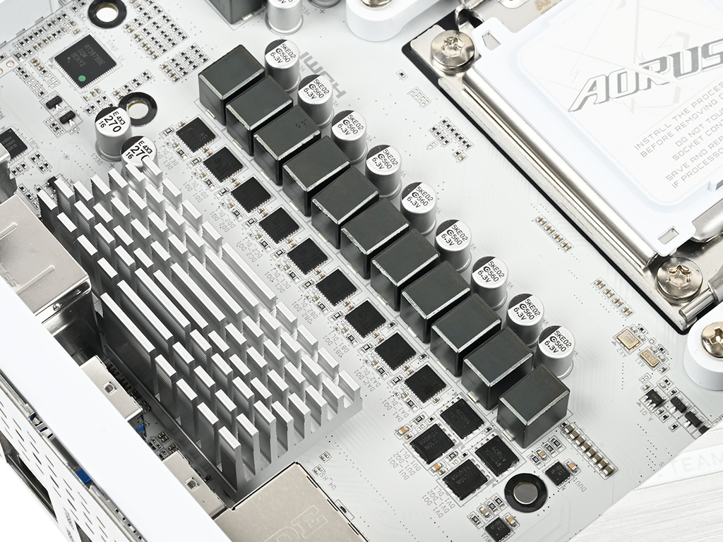 x870_aorus_elite_wifi7_ice_43