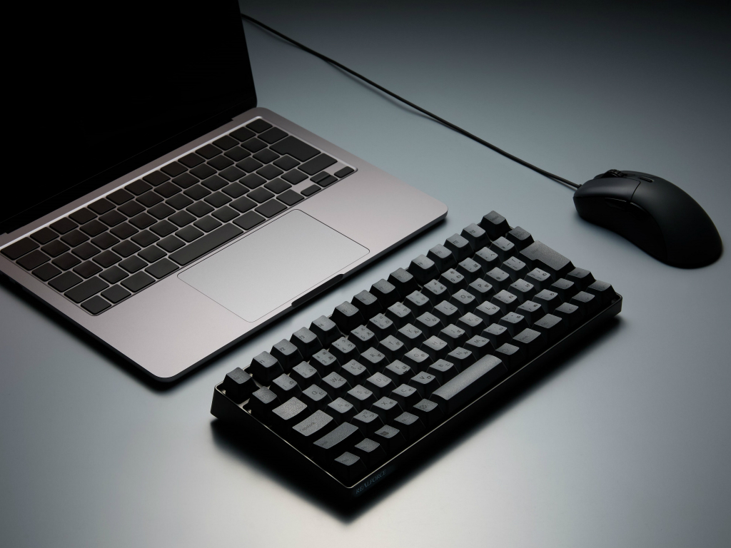 REALFORCE_RC1_08