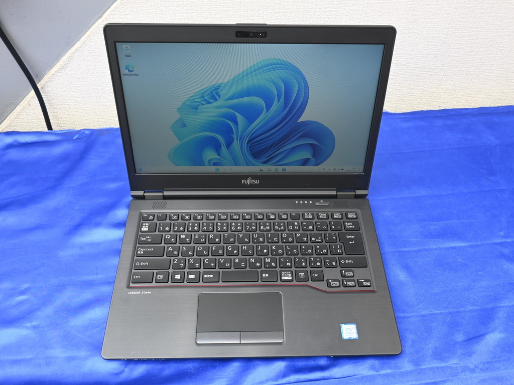 LIFEBOOK_U749A_03