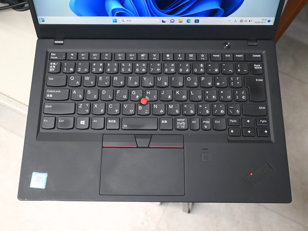 ThinkPad_X1_Carbon_6th_05