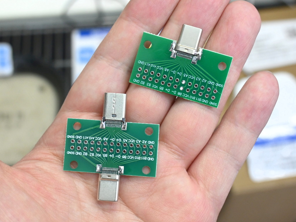 (アキバ取材班) 何に使う？Type-Cの信号をすべて取り出せる「Type-Cブレイクアウト」が200円から