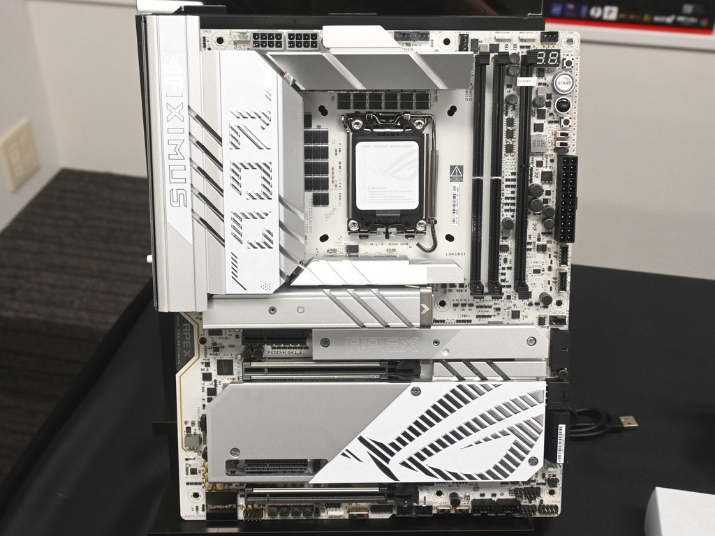 asus_z890_press_event_19