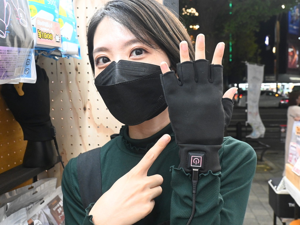 【レアモノPickup!】ゲームよりバイクや釣りで人気？改良されてさらに人気になった指なしヒーターグローブ