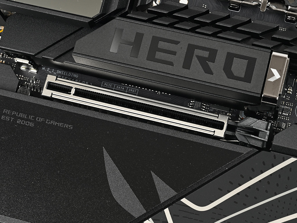 ROG_MAXIMUS_Z890_HERO_review_55