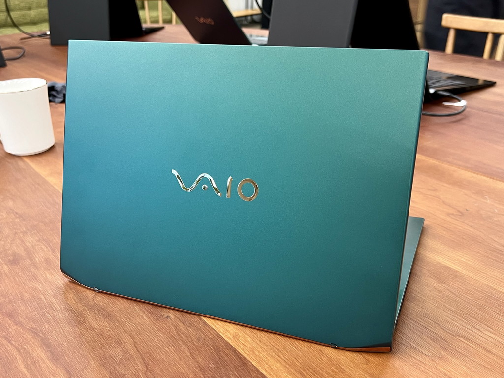 VAIO、天面ロゴ剥がれを永年無償修理へ。「ロゴ品質保証宣言」を発表