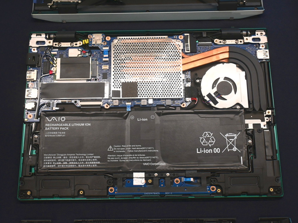 VAIO_SX14R_08