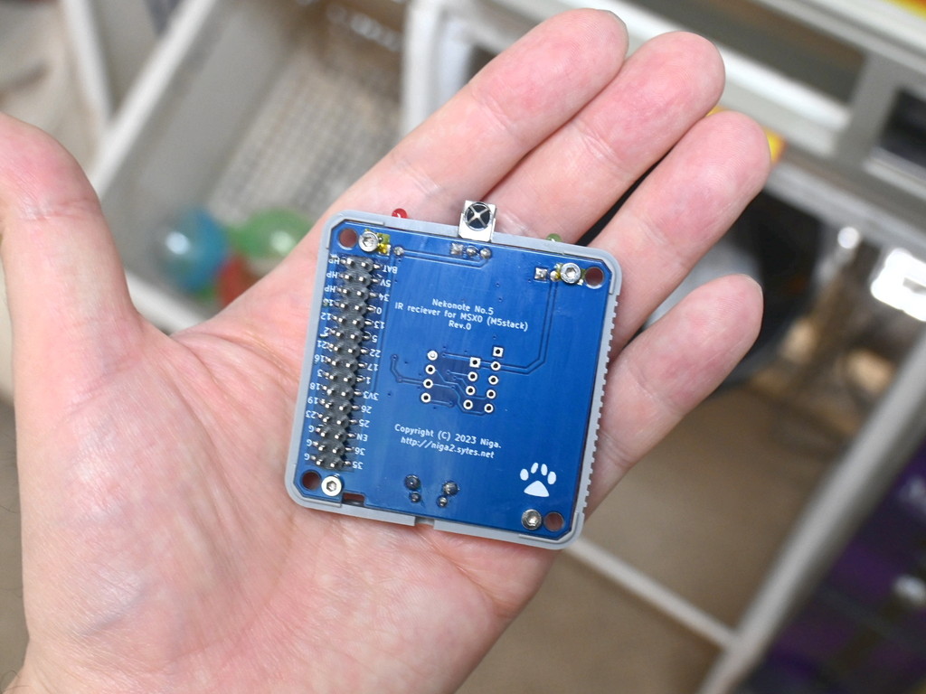 (アキバ取材班) MSX0 Stackにレトロゲームパッドをワイヤレス接続できる「猫の手リモコン」の受信機が入荷