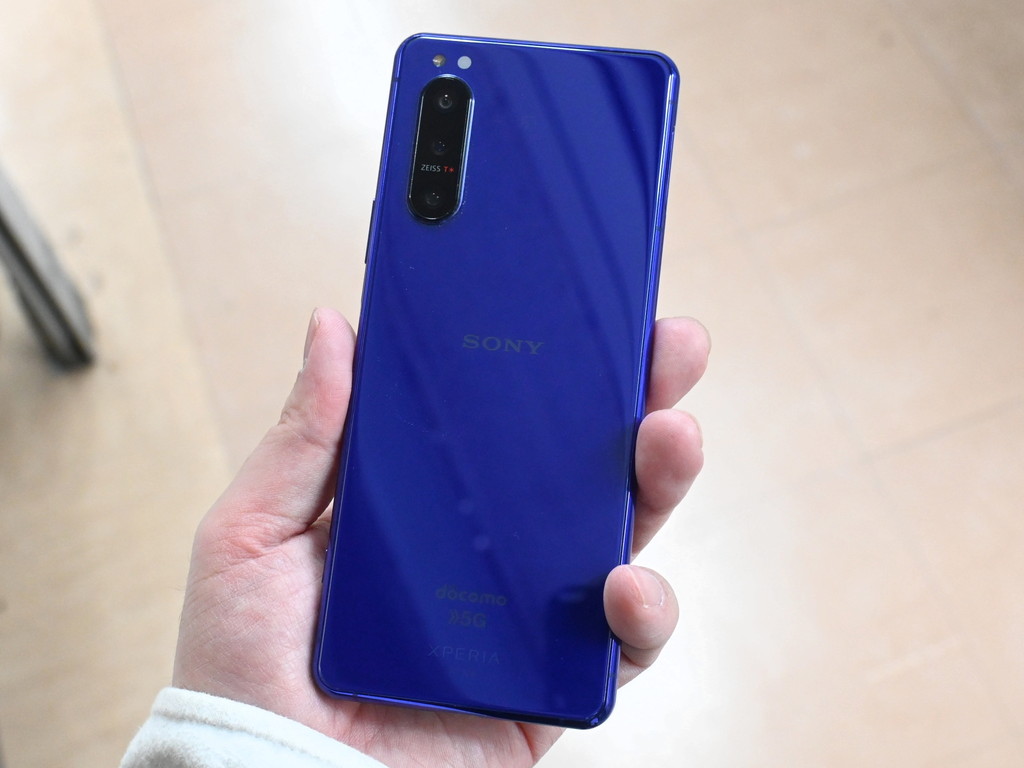 (お買い得中古品情報)120Hzのスリム有機ELを搭載した「Xperia 5 II」のジャンク品が税込11,800円で販売中