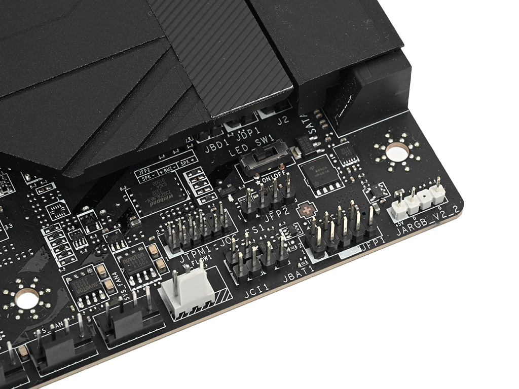 mpg_z890_carbon_wifi_024