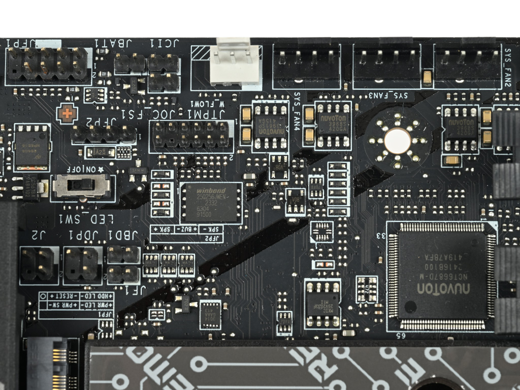 mpg_z890_carbon_wifi_049