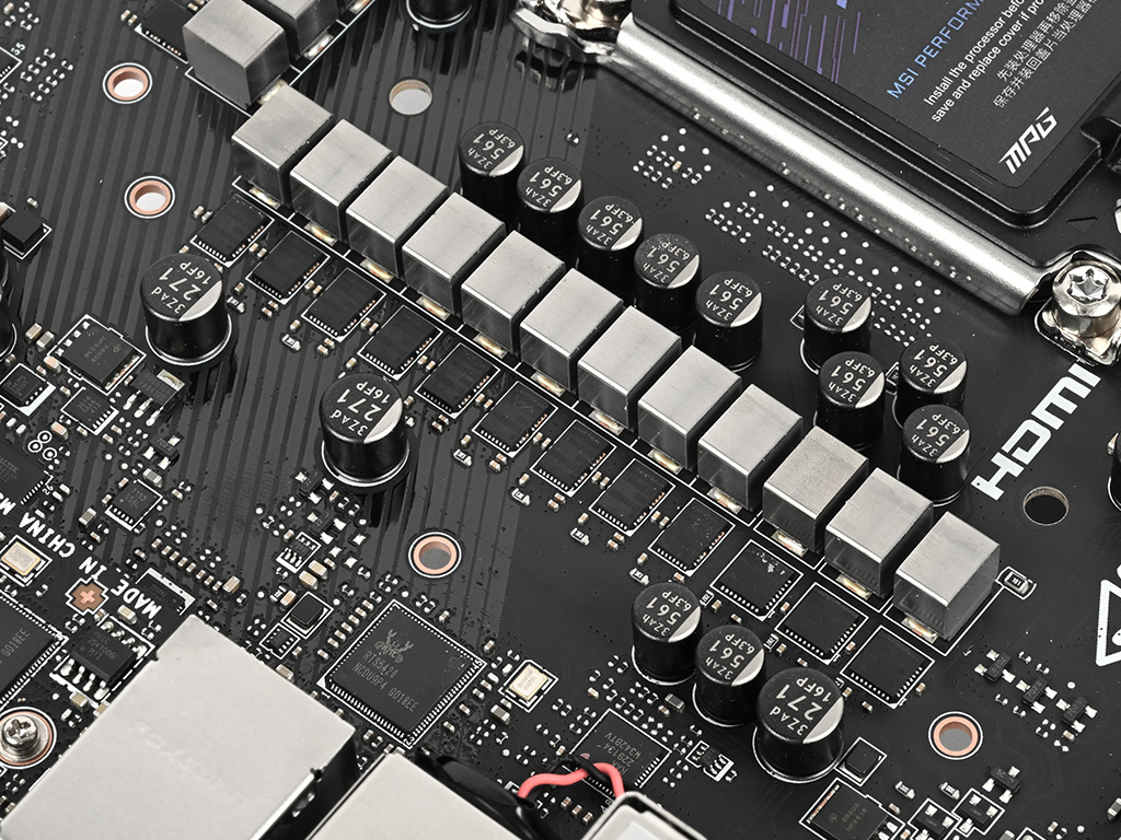 mpg_z890_carbon_wifi_063