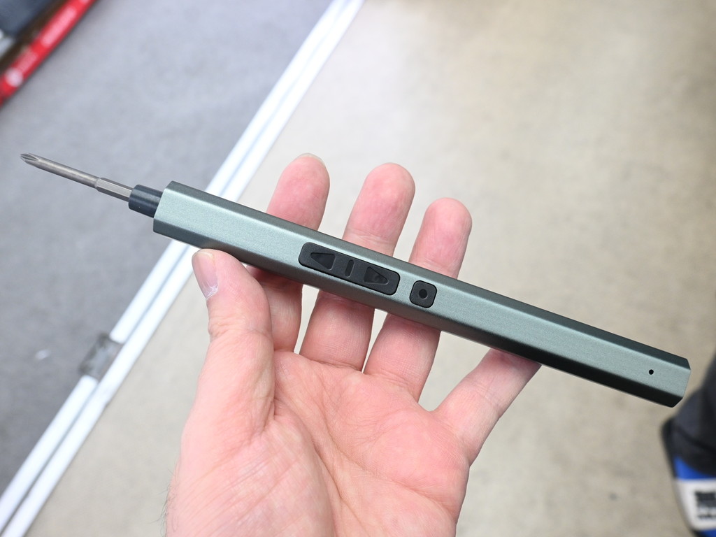 66in1_E_Screwdriver_03
