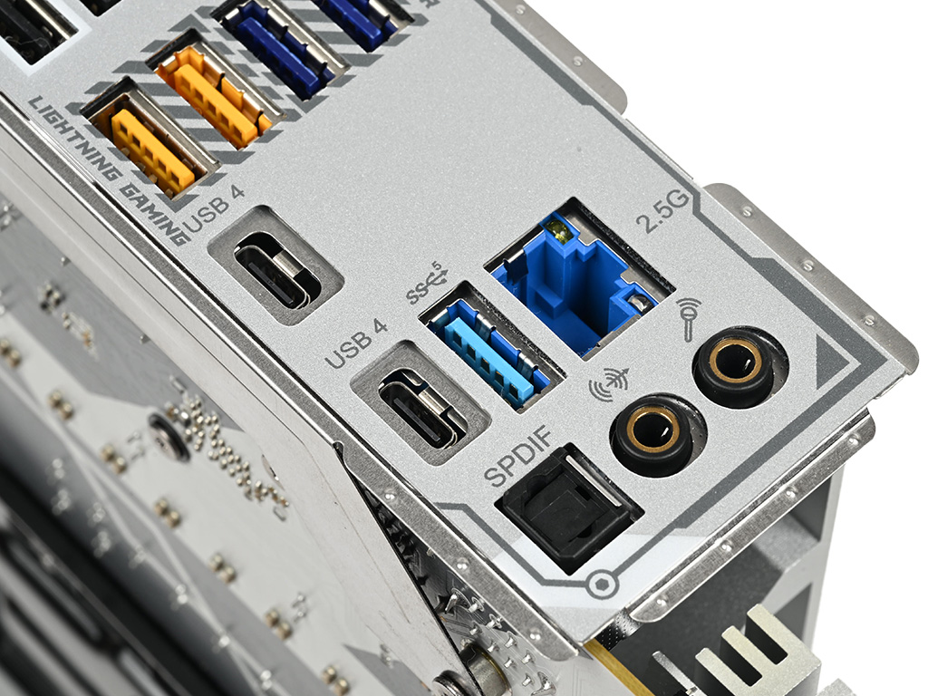 x870_steel_legend_08