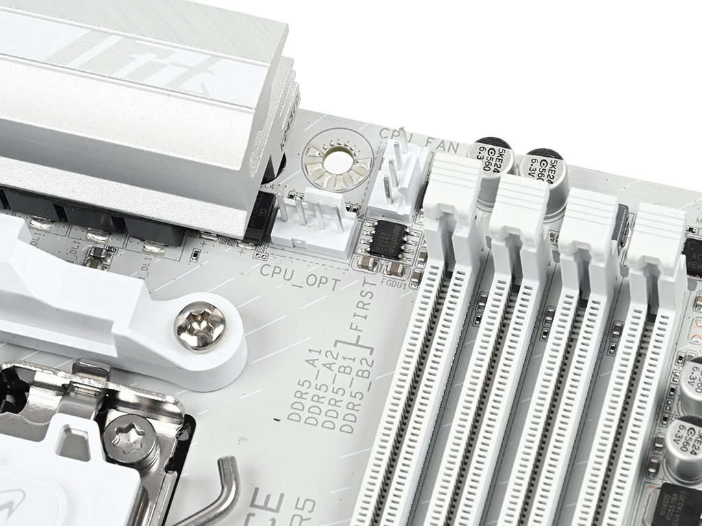 b850_aorus_elite_wifi7_ice_17