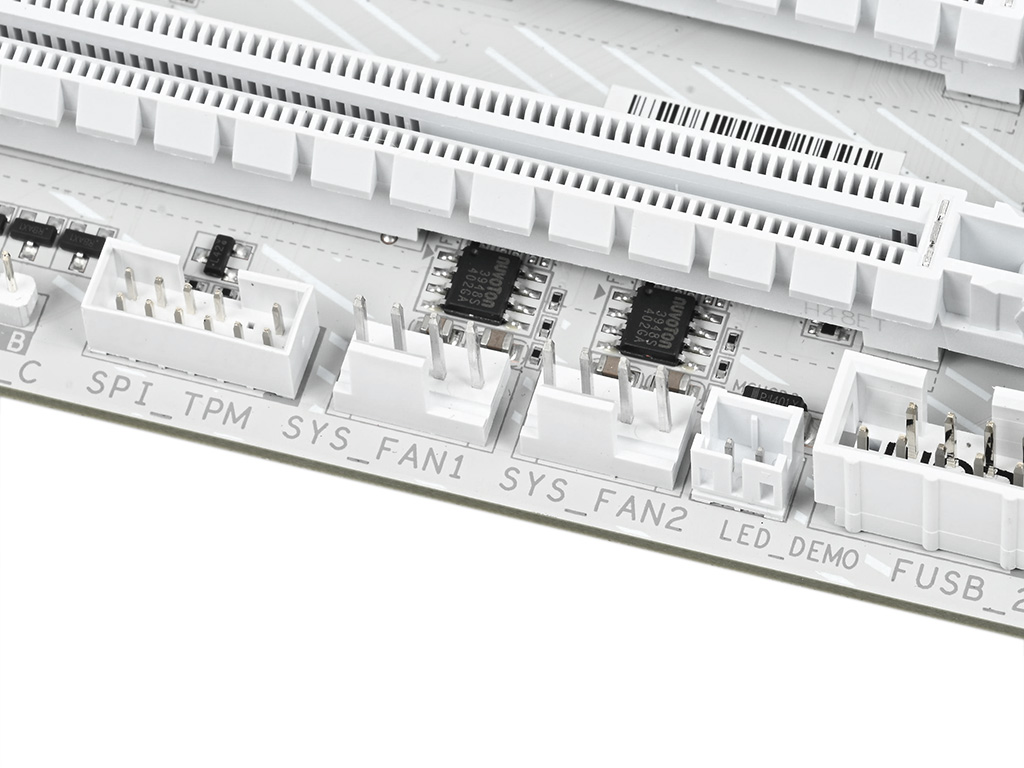 b850_aorus_elite_wifi7_ice_22
