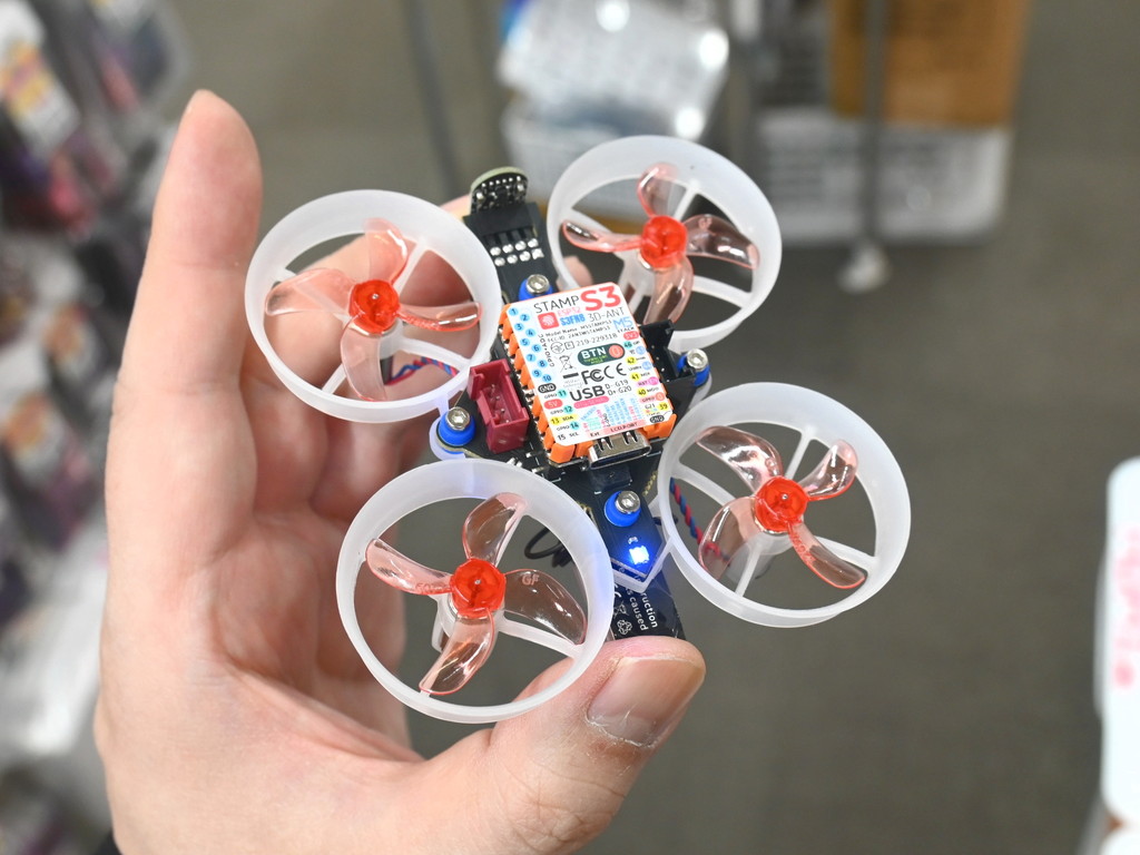 (アキバ取材班) M5Stamp S3を搭載した室内用プログラマブルドローン「M5Stamp Fly」が販売中