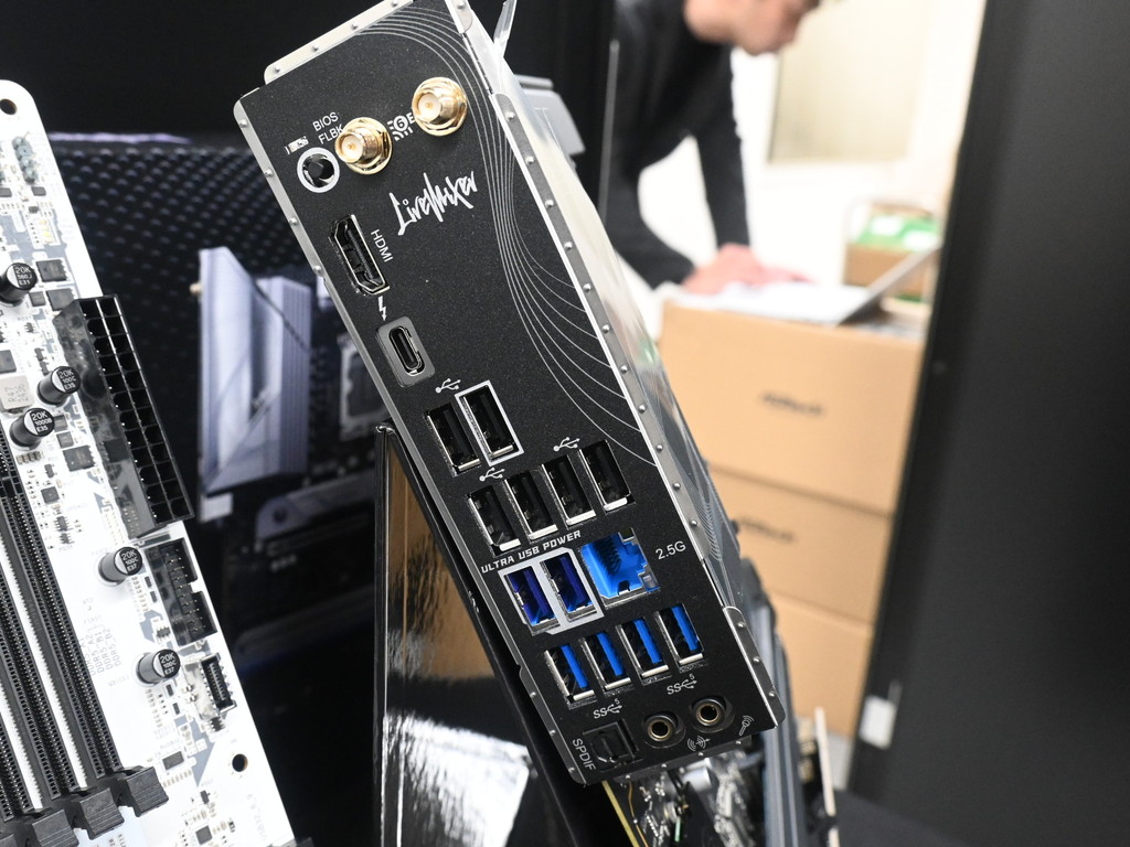 ASRock_B860_B850_17