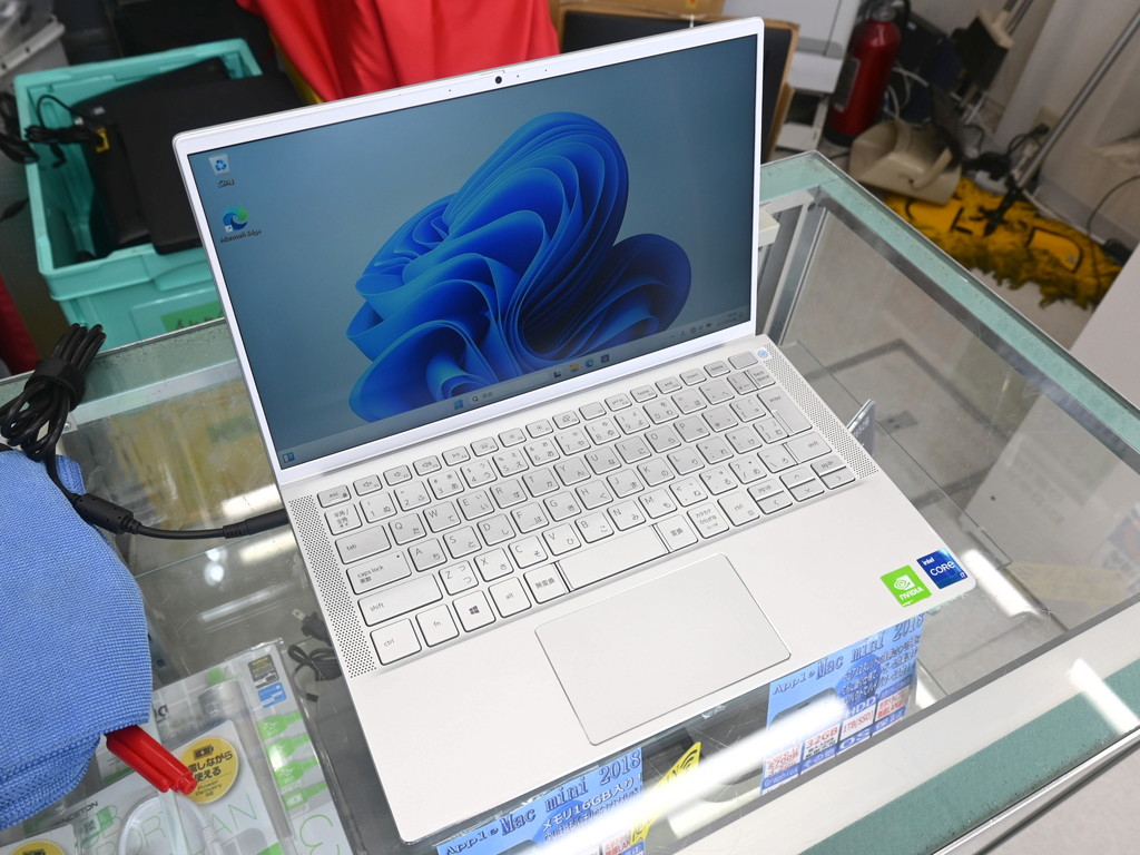(お買い得中古品情報) やや訳ありな第11世代i7搭載ノート「Inspiron 7300」の中古品が税込49,800円で販売中