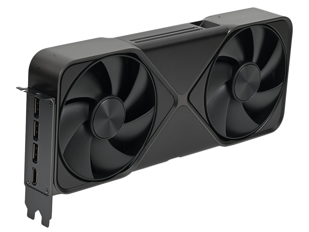 geforce_rtx_5090_fe_25