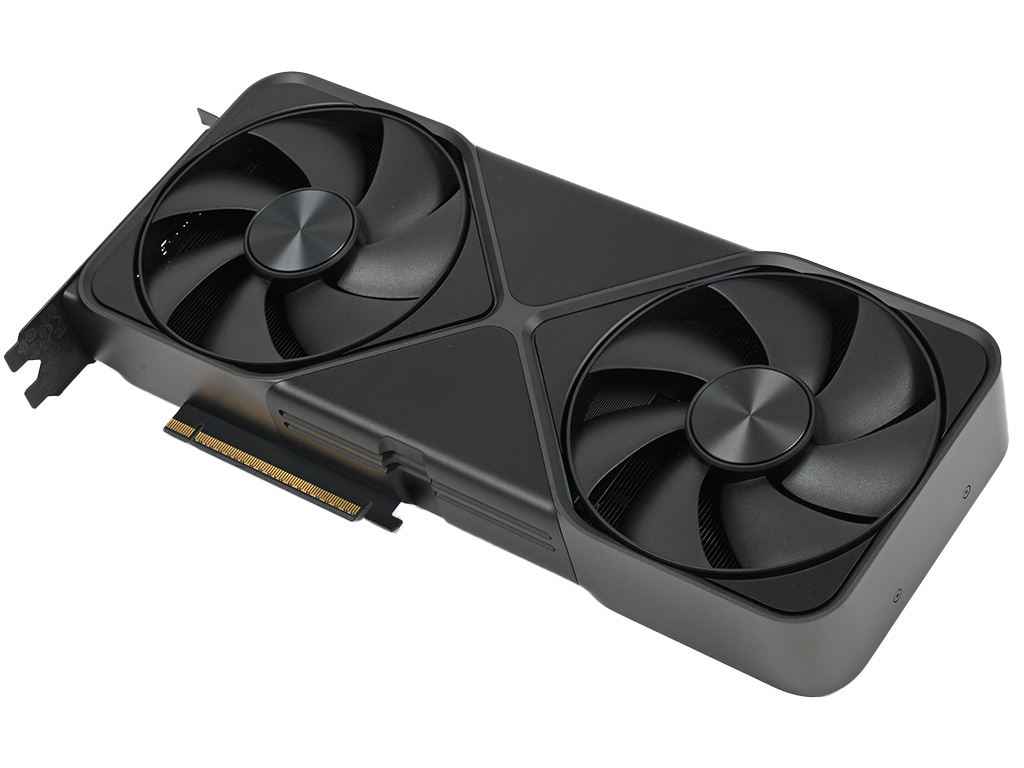 geforce_rtx_5090_fe_39