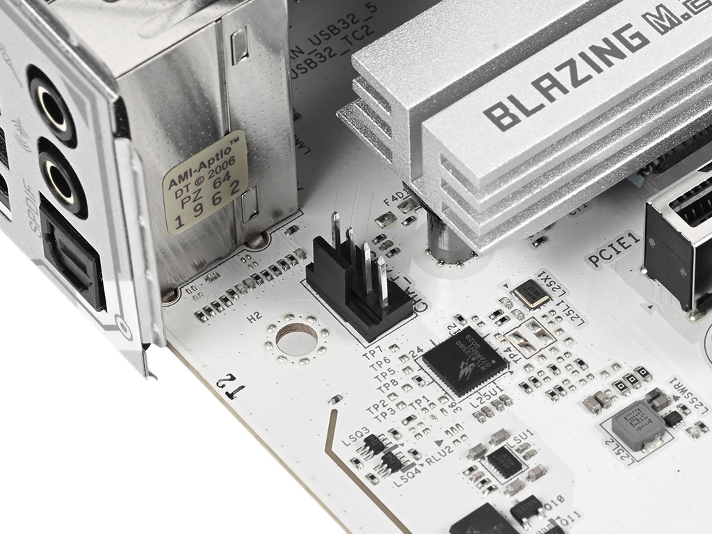 b850_steel_legend_wifi_023