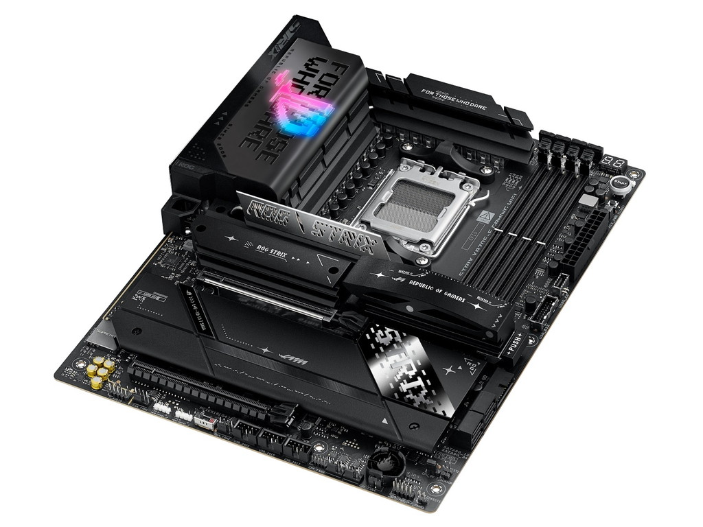 ROG_STRIX_X870EE_GAMING_WIFI_03