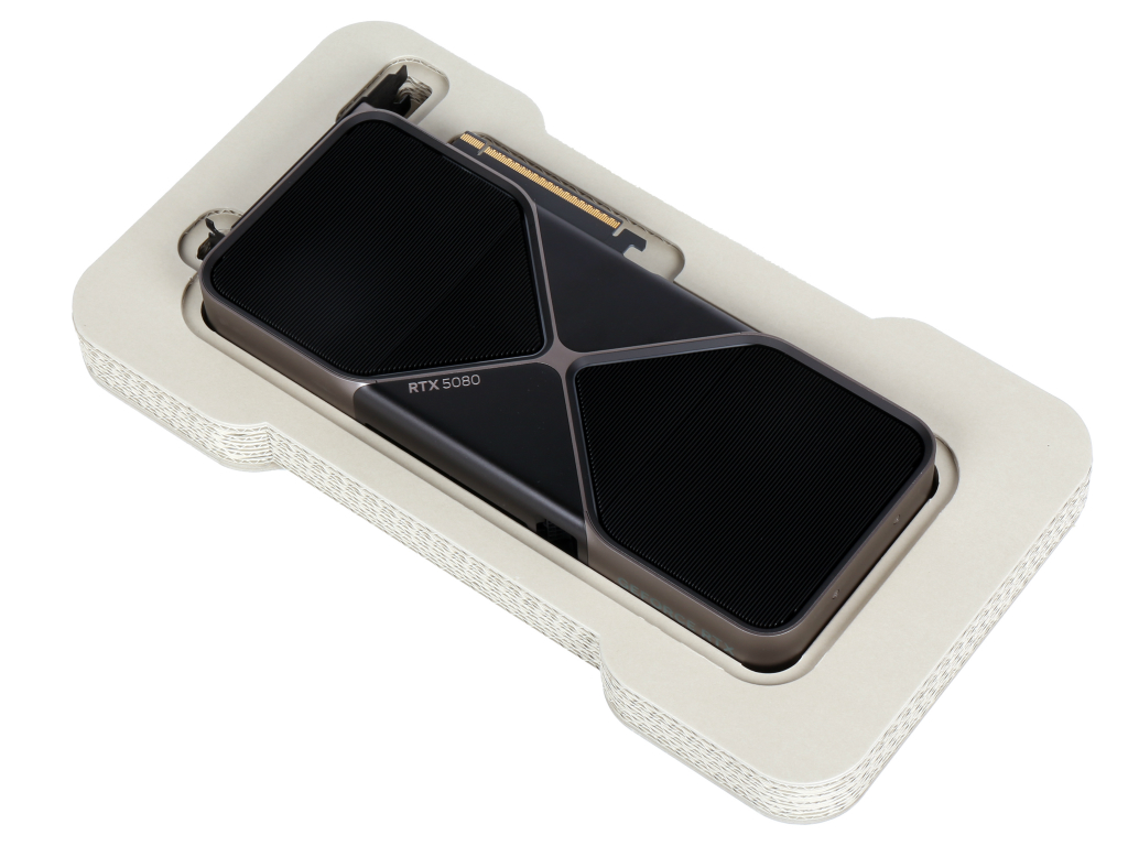 rtx_5080_fe_905