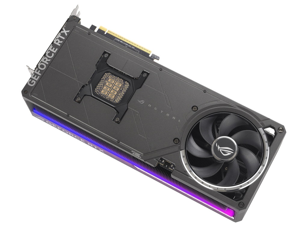 ASUS_GeForce_RTX_5090_5080_04