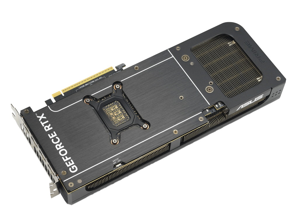 ASUS_GeForce_RTX_5090_5080_10