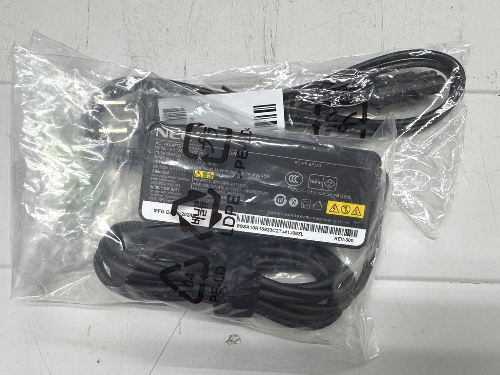 (お買い得中古品情報) NECの45W対応Type-C ACアダプタ「ADLX45YCC2H」が税込980円で販売中