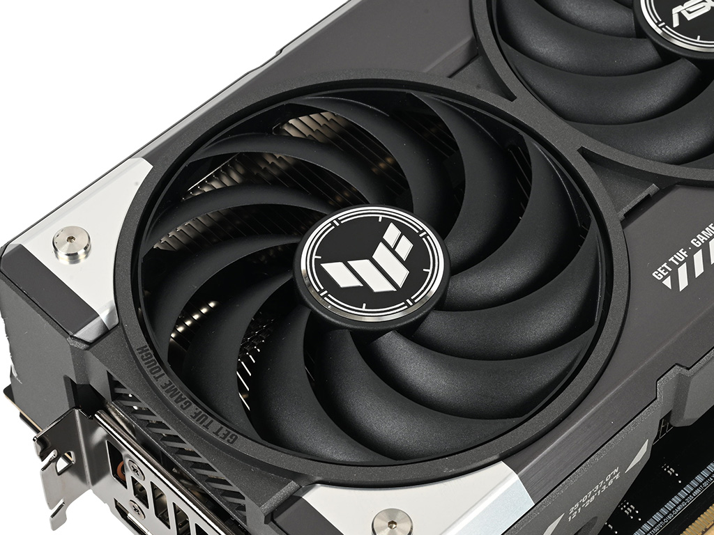 tuf_rtx5070ti_o16g_gaming_25
