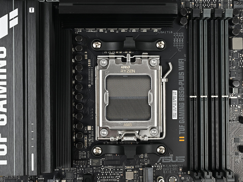 tuf_gaming_g850_plus_wifi_47