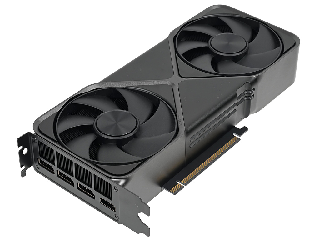 geforce_rtx_5070_fe_03