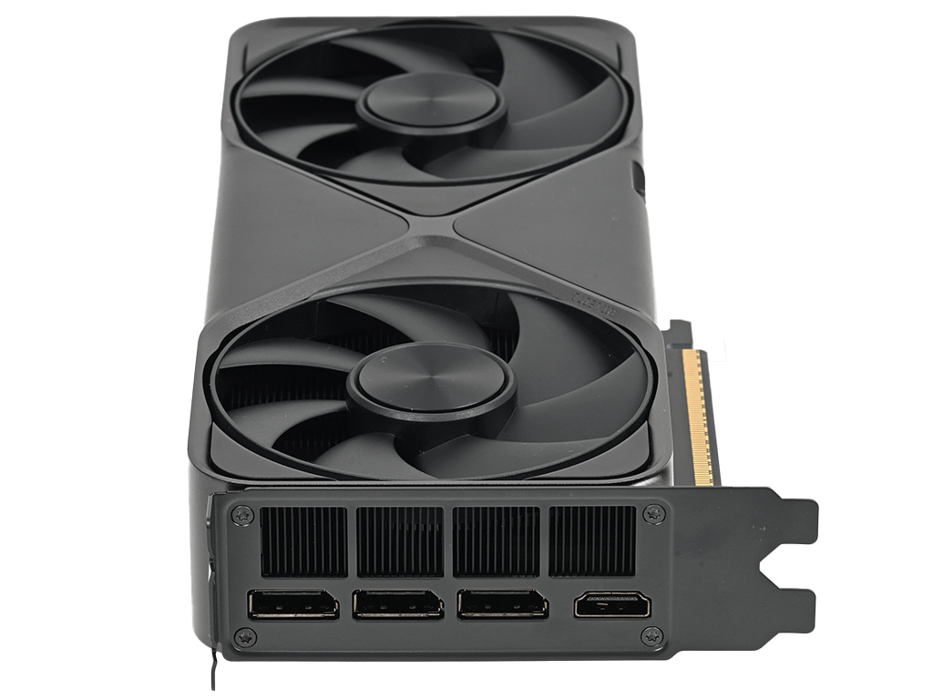 geforce_rtx_5070_fe_13