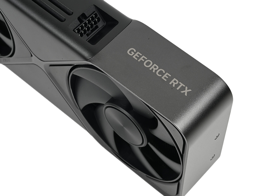 geforce_rtx_5070_fe_20