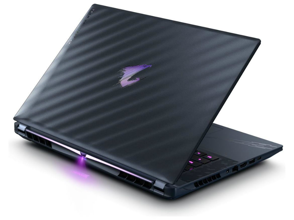aorus-master-16-2025_02
