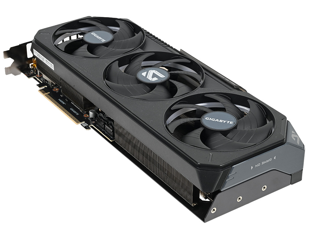 geforce_rtx_5070_gaming_oc_12g_05