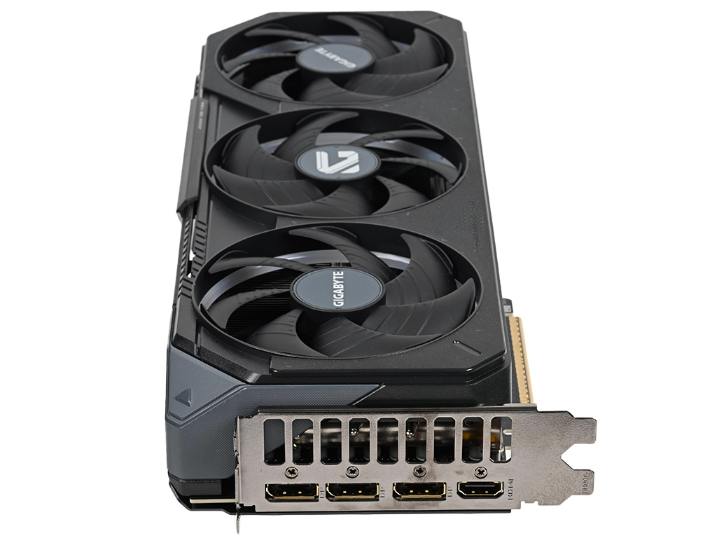 geforce_rtx_5070_gaming_oc_12g_08