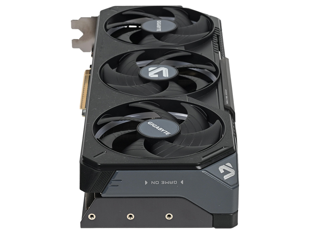 geforce_rtx_5070_gaming_oc_12g_11