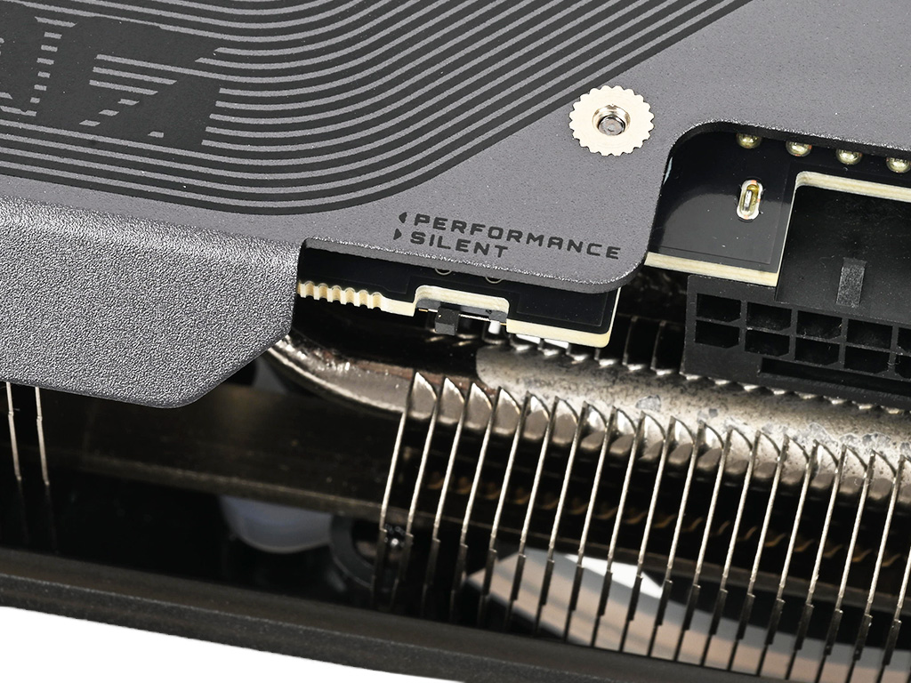 geforce_rtx_5070_gaming_oc_12g_15